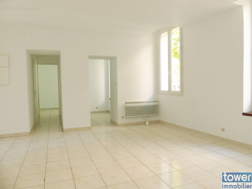 Appartement à LAMALOU-LES-BAINS