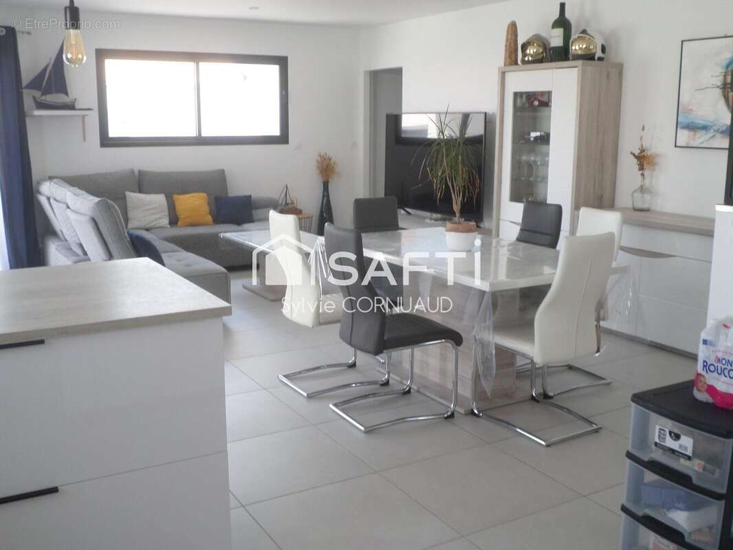 Photo 6 - Maison à MEDIS