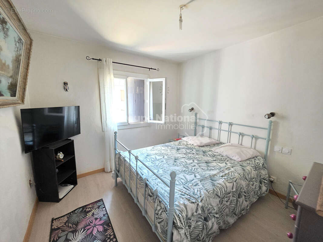 Bas de villa en campagne à Saint-Julien-le-Montagnier (83560) - photo 9