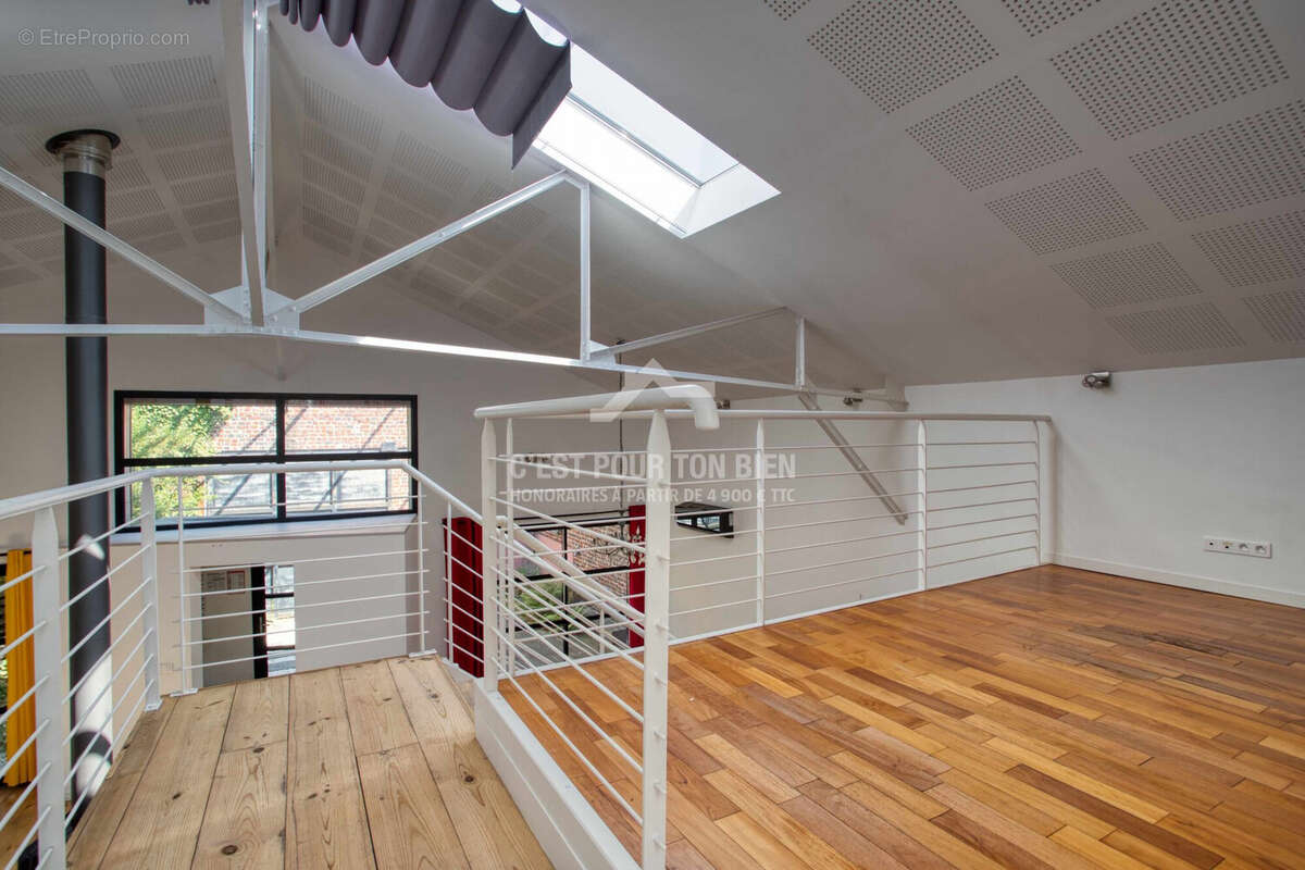 Appartement 180 m² à Loos  - photo 6