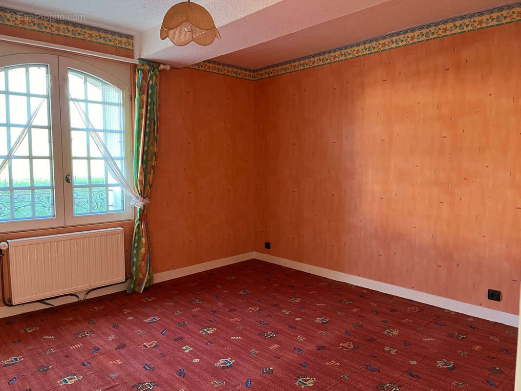 Maison à SAINT-YRIEIX-LA-PERCHE