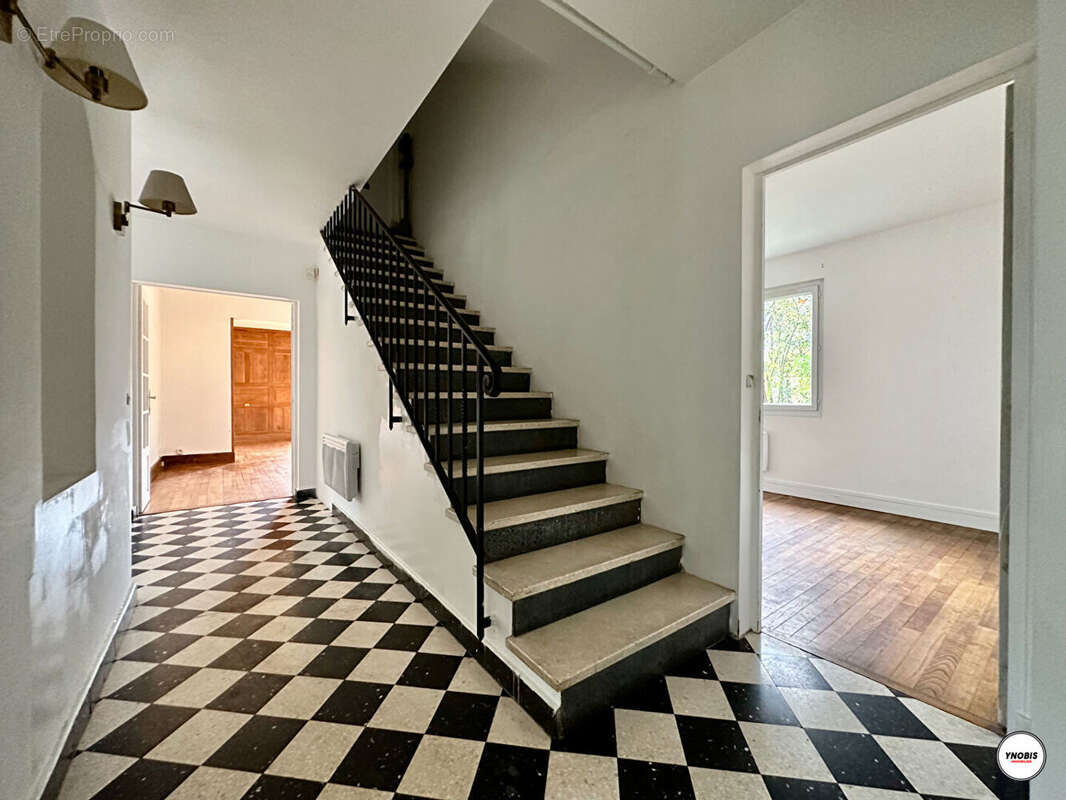 Maison à MAREIL-SUR-MAULDRE