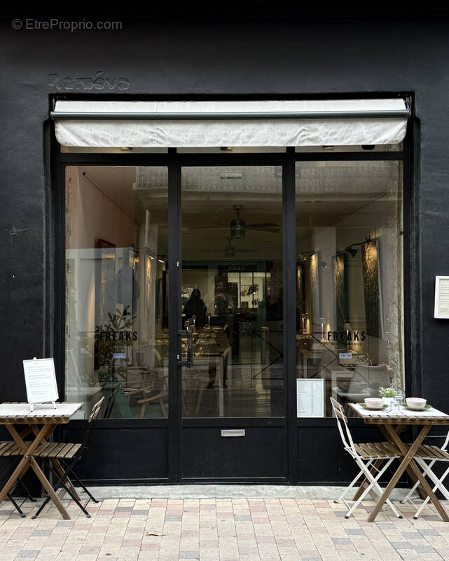 Commerce à CARCASSONNE