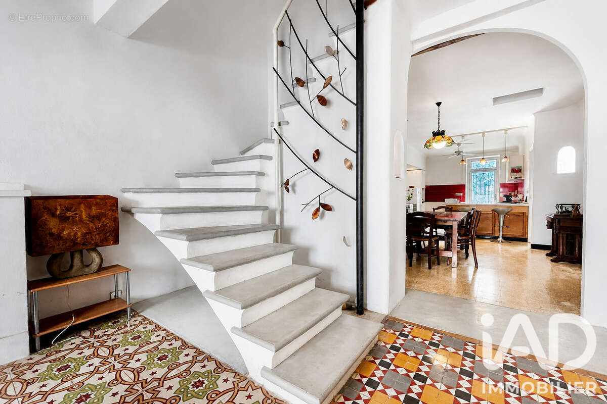 Maison 205 m² à Argeliers  - photo 4