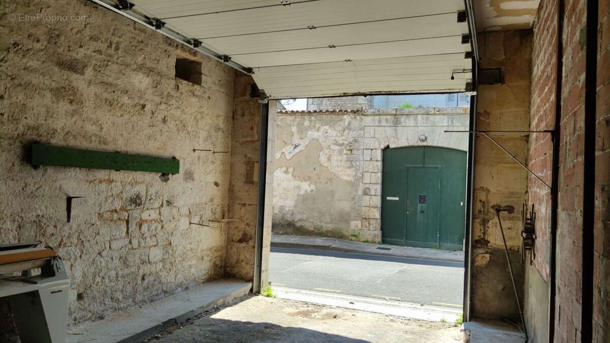 Superbe maison de maitre 7 chambres avec jardin, garage et vue sur la rivière à Saintes - photo 15