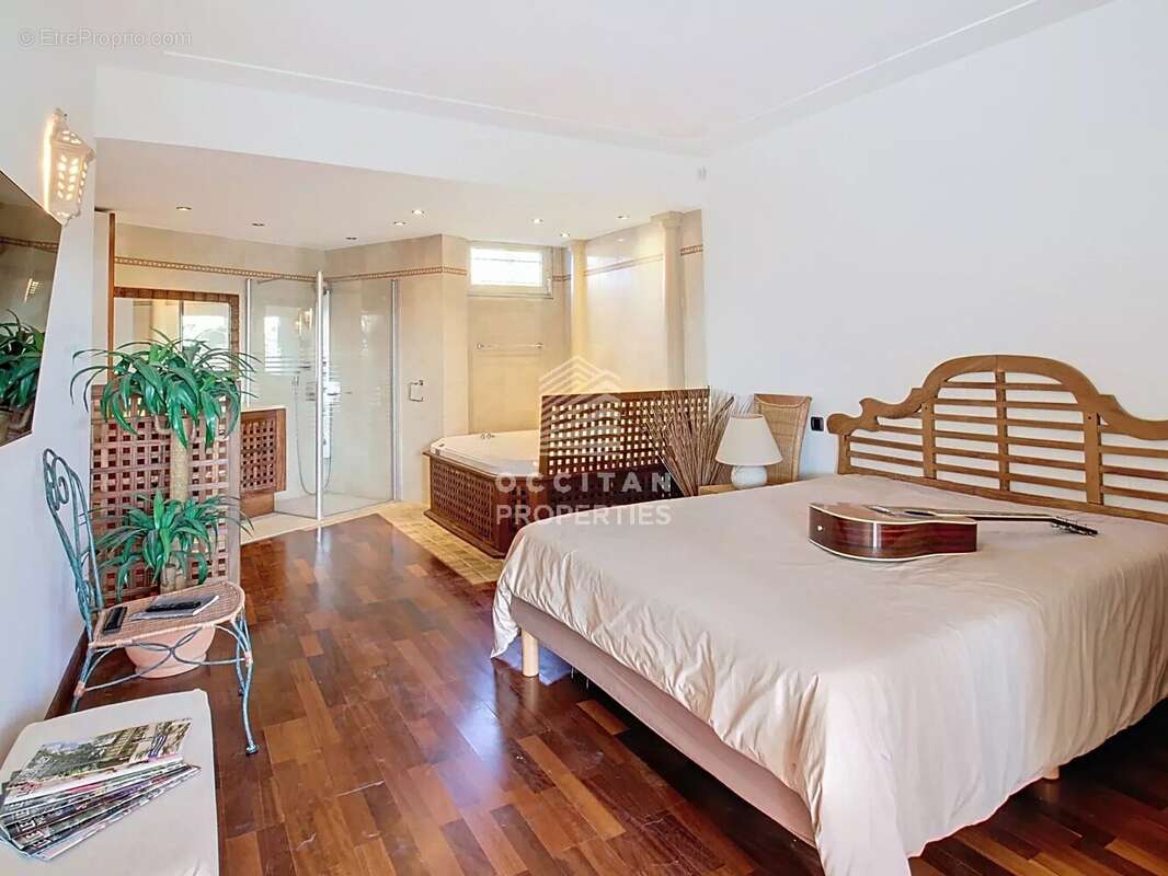 Appartement à LE CANNET