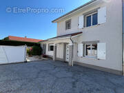 Maison à CHARVIEU-CHAVAGNEUX