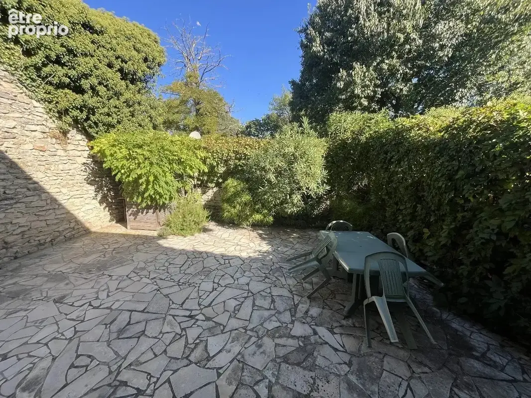 Maison de village rénovée avec 3 chambres et bel extérieur - photo 2