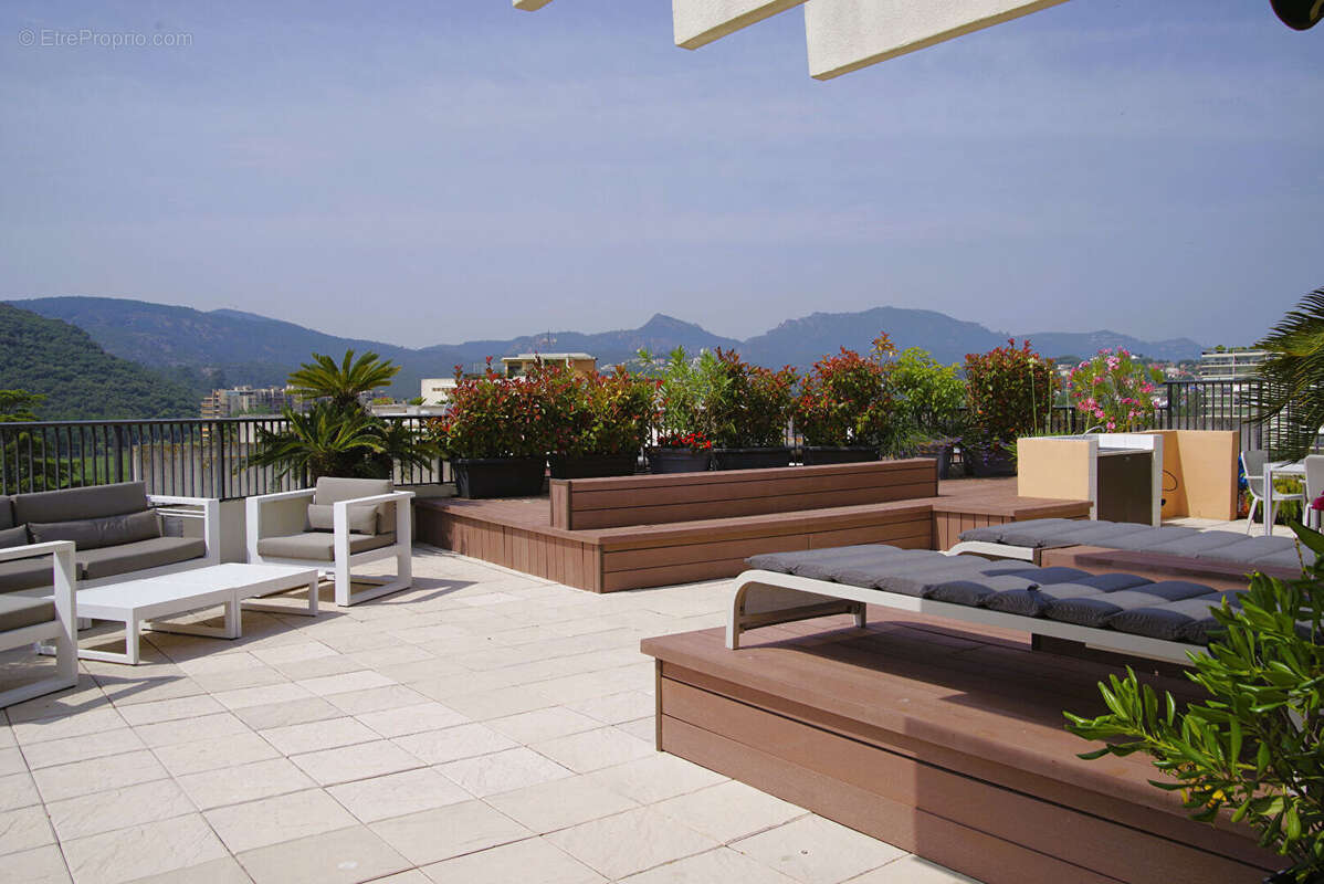 Appartement à MANDELIEU-LA-NAPOULE