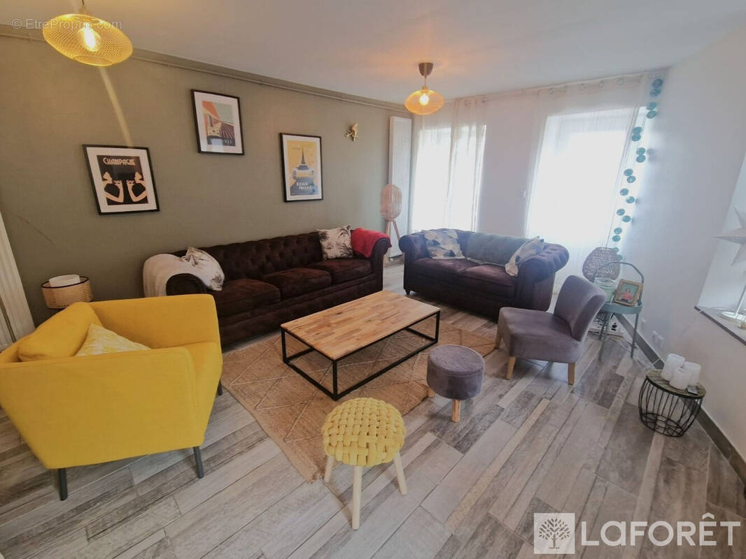 Maison à COLLEVILLE-MONTGOMERY