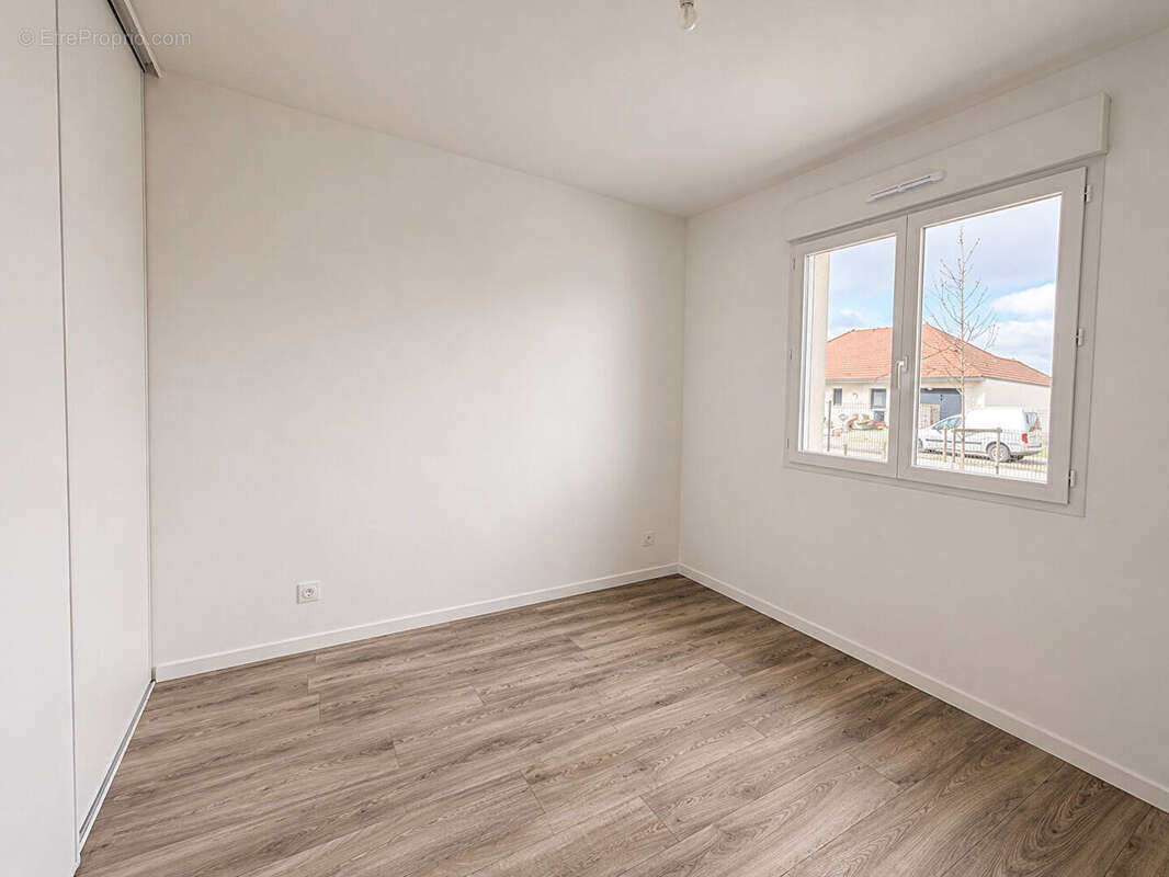 Pavillon de plain-pied 2025, de 111m² clé en main sur terrain de 528m² - photo 13