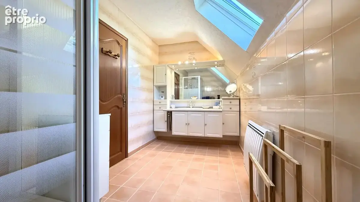 Maison 8 pièces de 203m² - photo 14