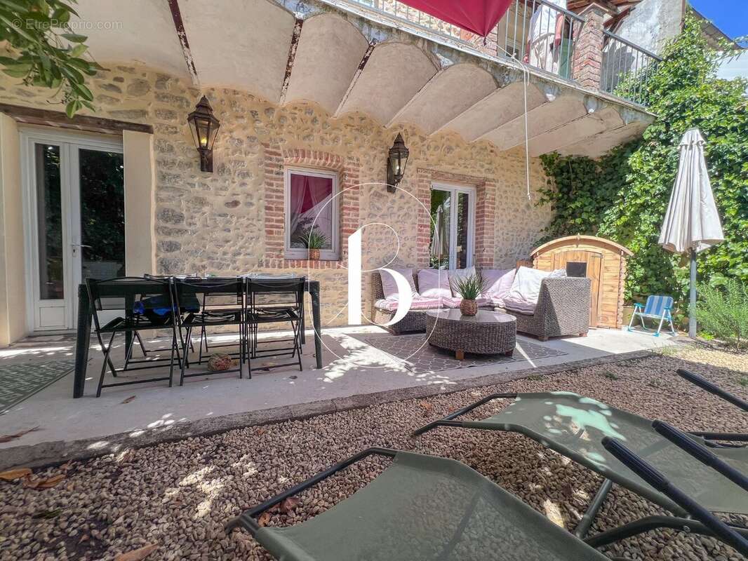Au sud de la cité Renaissance Barjac... - photo 25