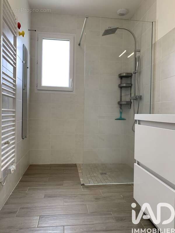 Maison 80 m² à Lamonzie-Saint-Martin  - photo 7