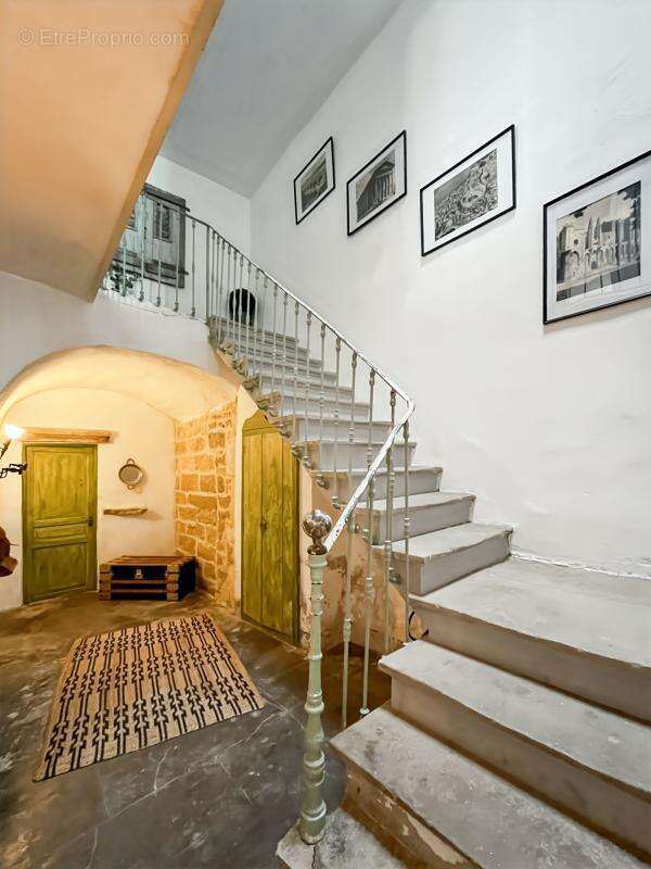 Maison à UZES