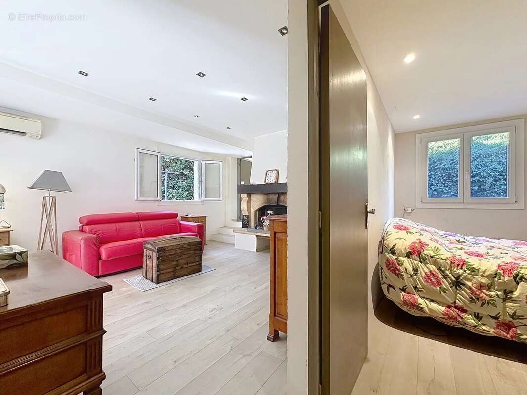 Maison à NANS-LES-PINS