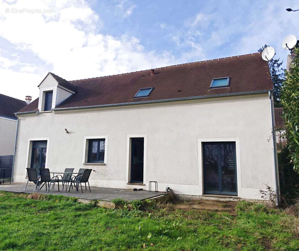 Maison à HARAVILLIERS