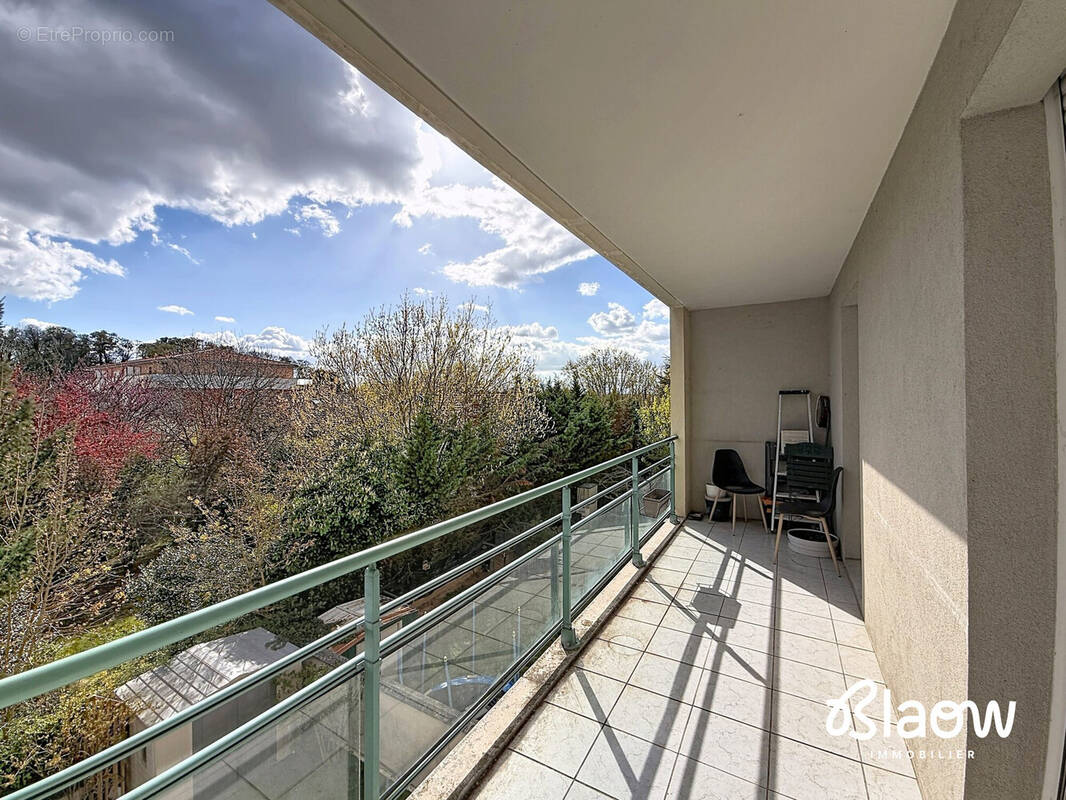Appartement à MEYZIEU
