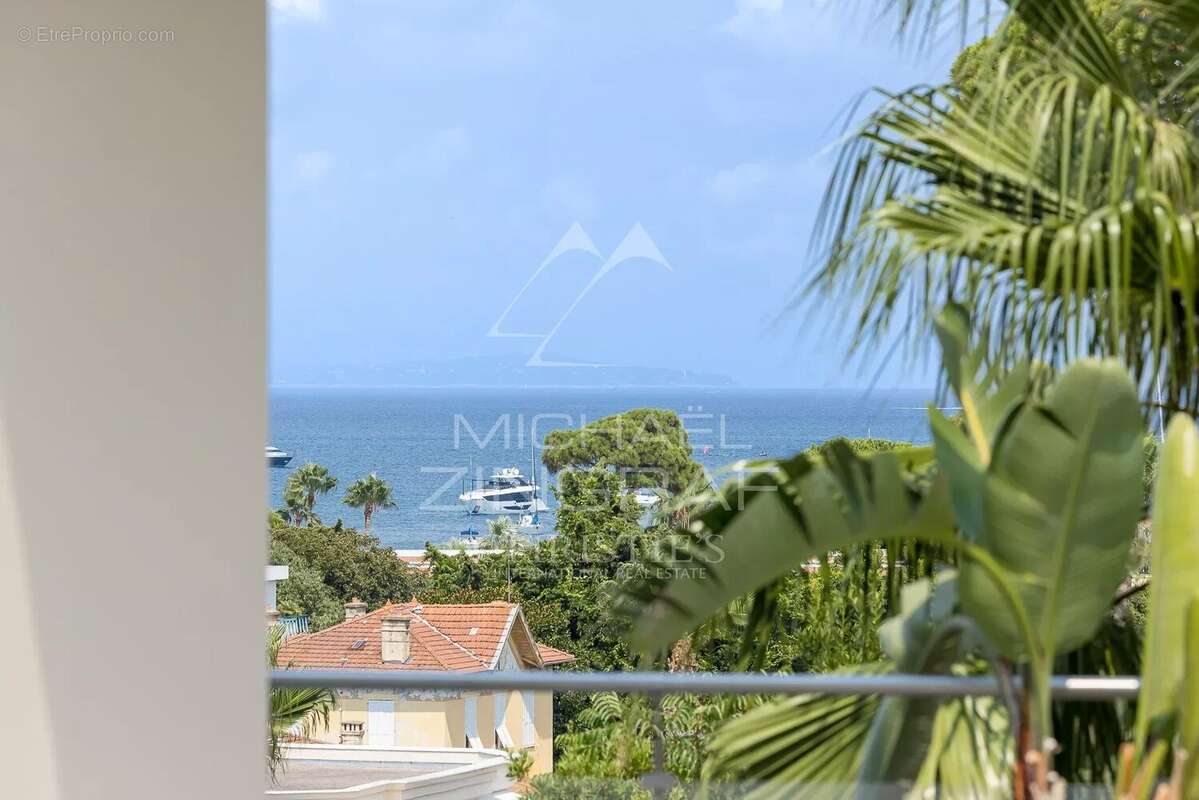 Splendide villa contemporaine rénovée  de 320 m² située dans un domaine privé - photo 20