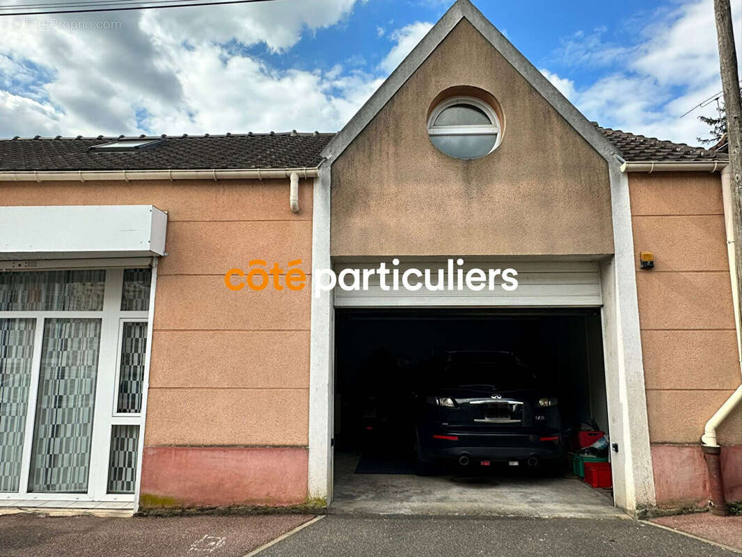 Maison à CORBEIL-ESSONNES