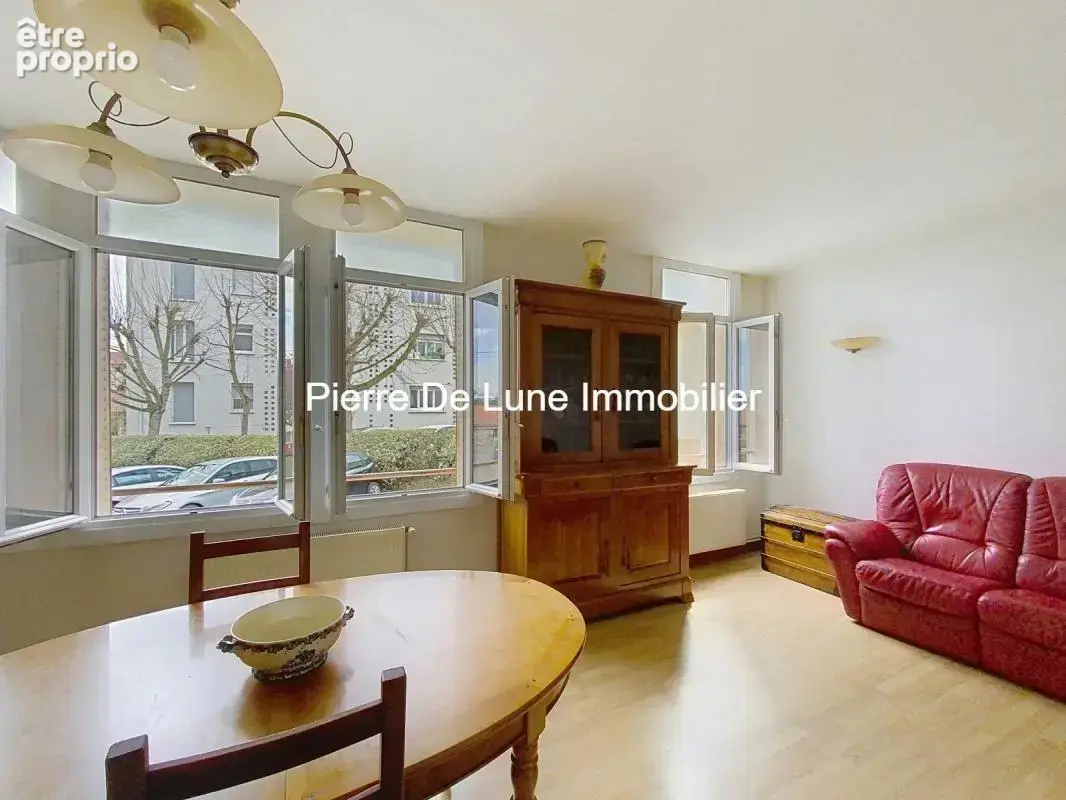 OULLINS T3 de 68m² au calme - photo 9