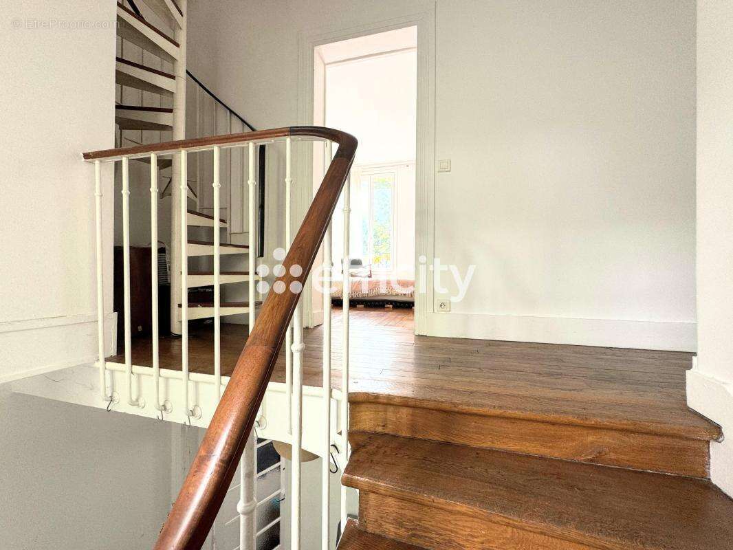 Maison à VITRY-SUR-SEINE