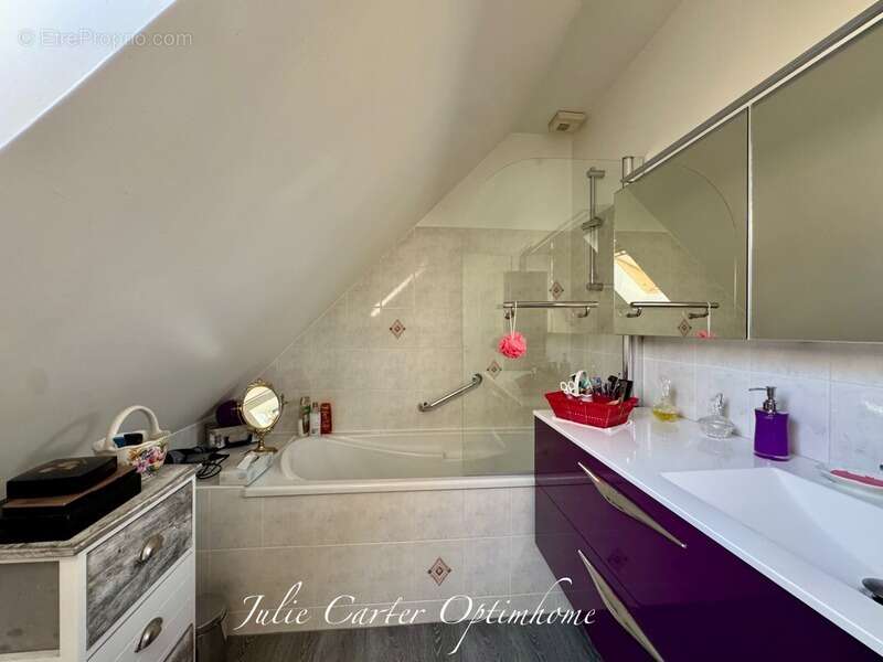 Maison à SABLE-SUR-SARTHE