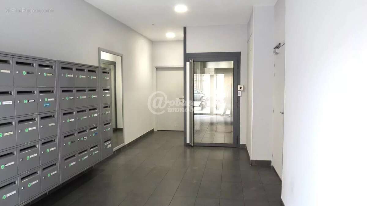 Appartement à MARSEILLE-5E