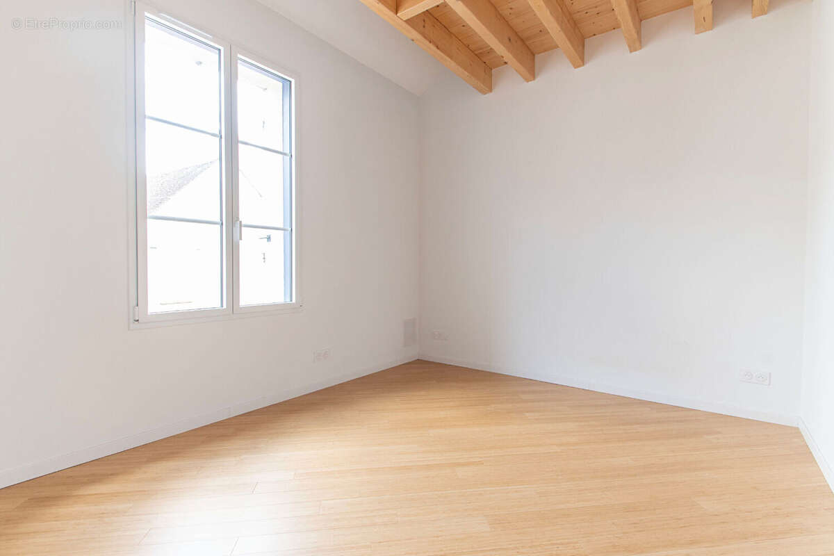 Maison à FONTAINEBLEAU