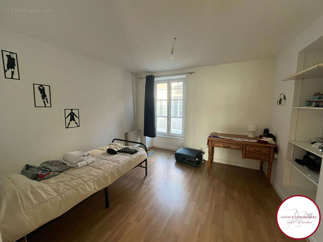 Appartement à SAINT-AMAND-MONTROND