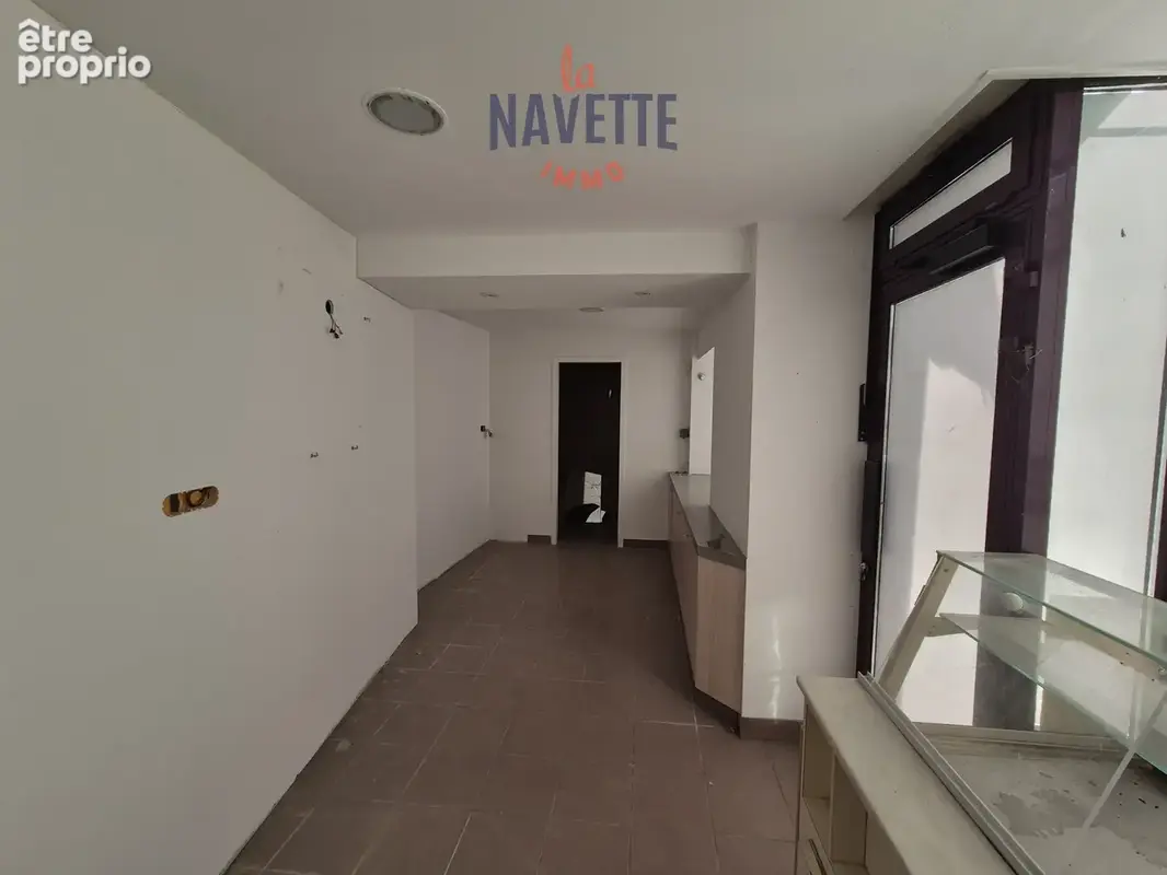 Immeuble de rapport   appartement t4 + local commercial - photo 12