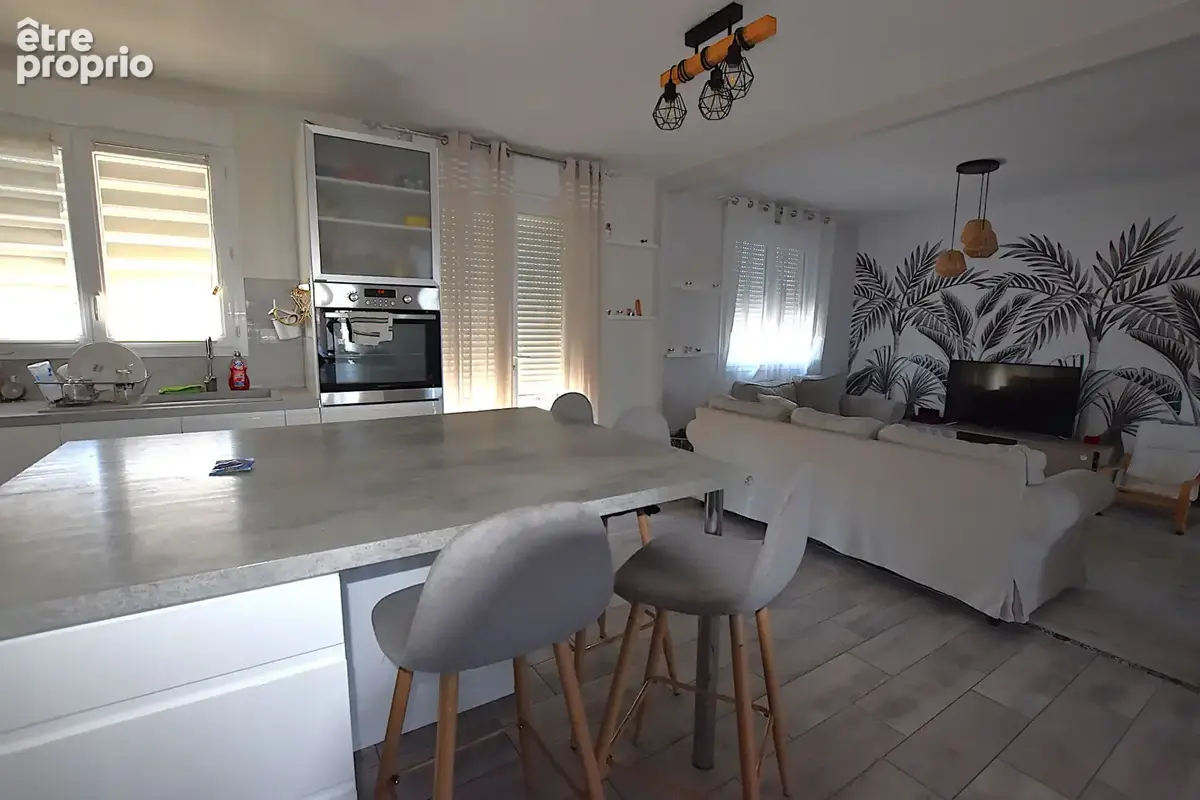 Plain pied avec piscine et terrain de 7500 m2 - photo 15