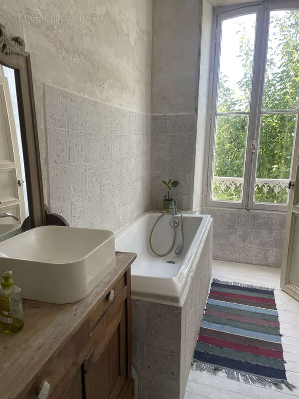 Maison à SAINT-JEAN-D&#039;ANGELY