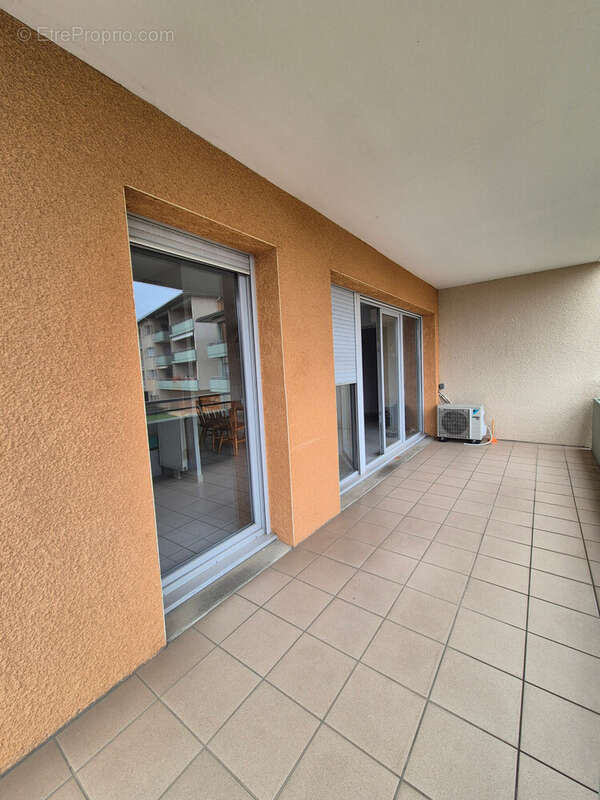 Appartement à PONT-DE-VEYLE