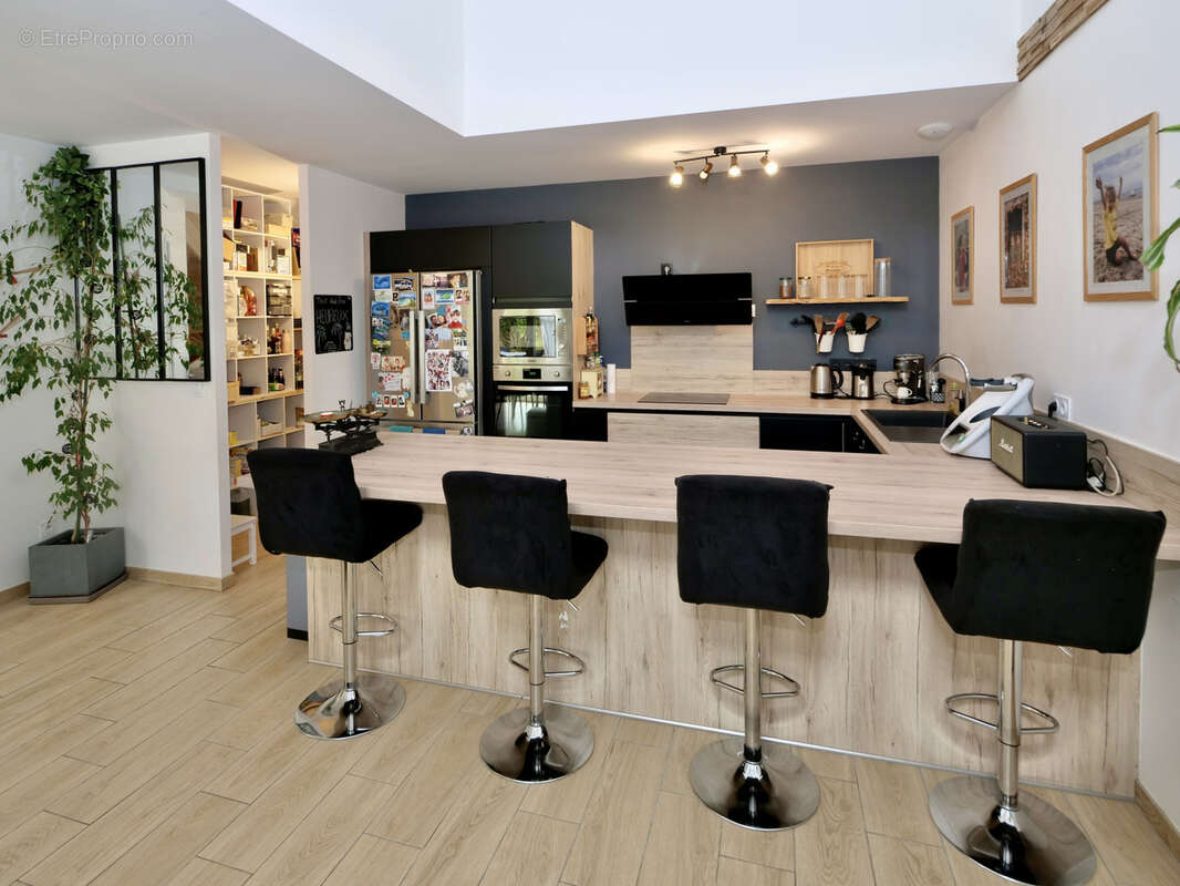 Maison à LE CHATELET-EN-BRIE