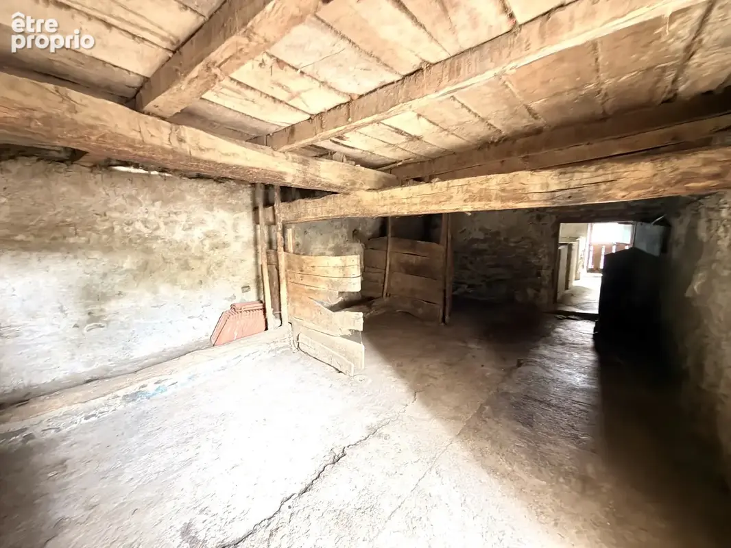 Ensemble immobilier avec deux maisons et nombreuses dépendances - photo 26