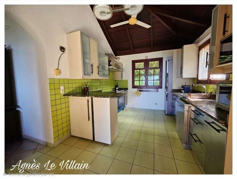 Maison à POINTE-NOIRE