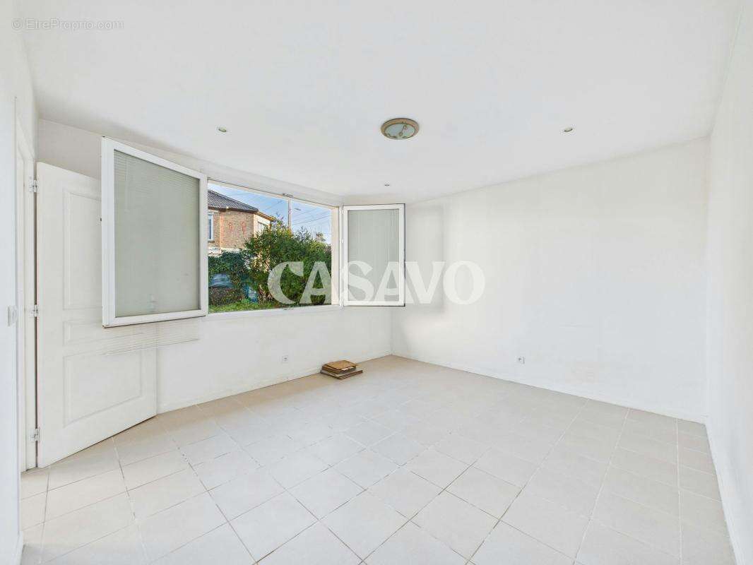 Vente Maison 6 pièces de 110m² - 93190 Livry-Gargan - photo 8