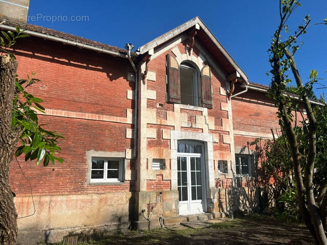 Maison à BERNOS-BEAULAC
