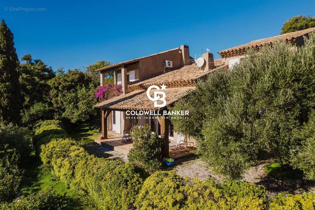 Maison à RAYOL-CANADEL-SUR-MER