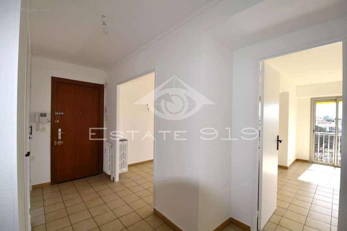 Appartement à LE CANNET