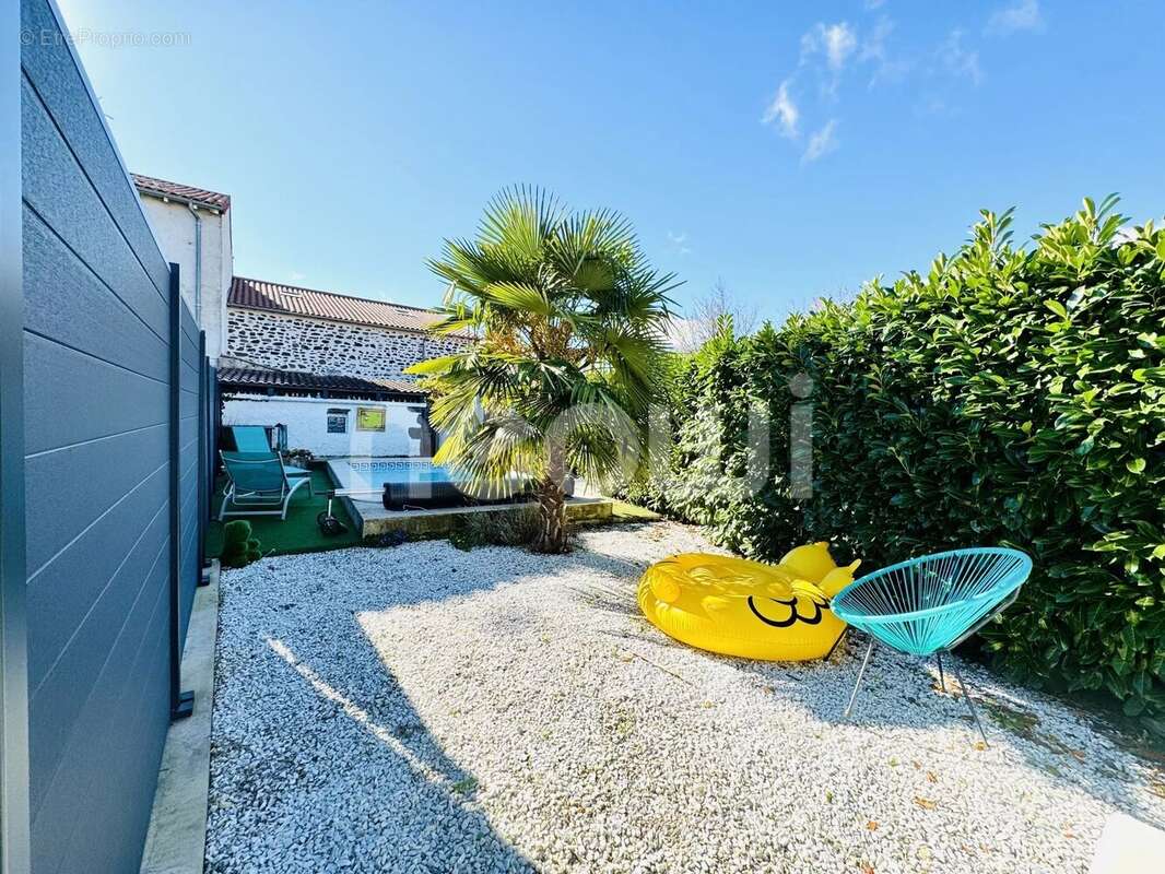 Maison à CHATEAUGAY