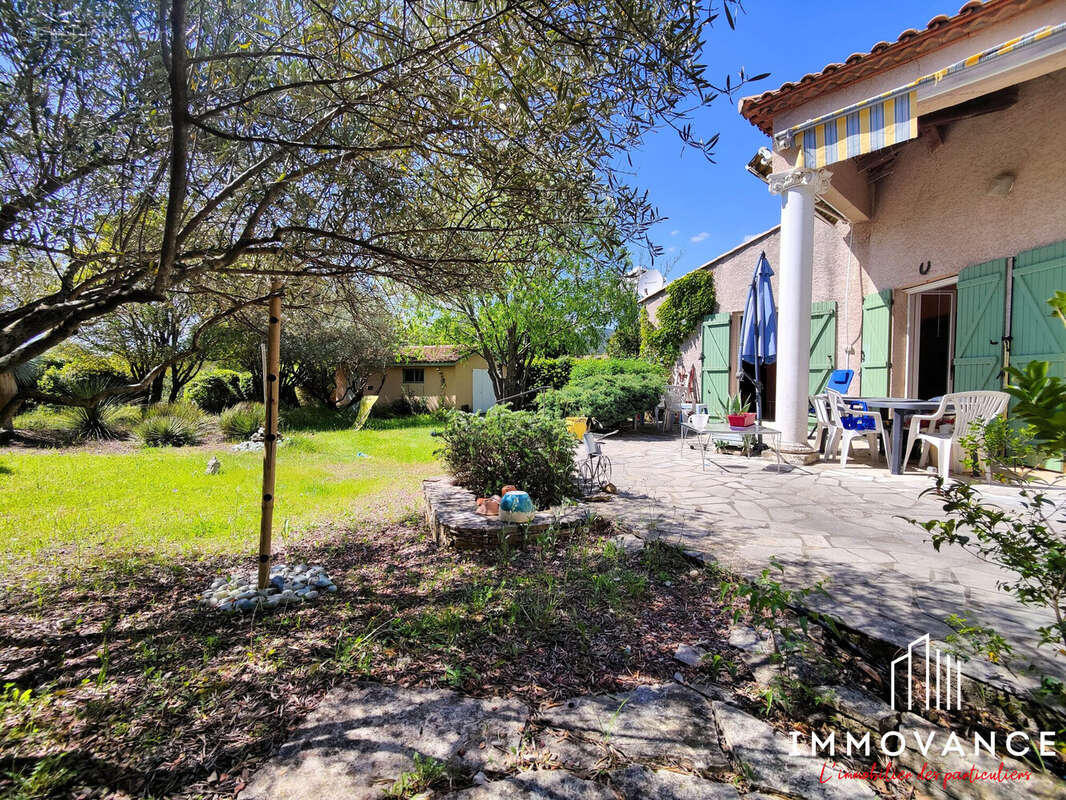 Maison à VIOLS-LE-FORT