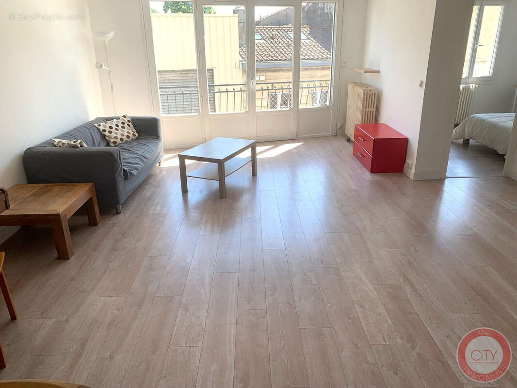 Appartement à BORDEAUX