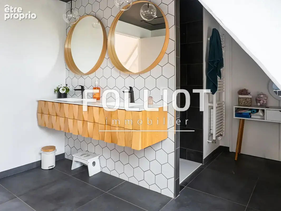 Maison Carentan Les Marais 9 pièce(s) 303 m2 - photo 17