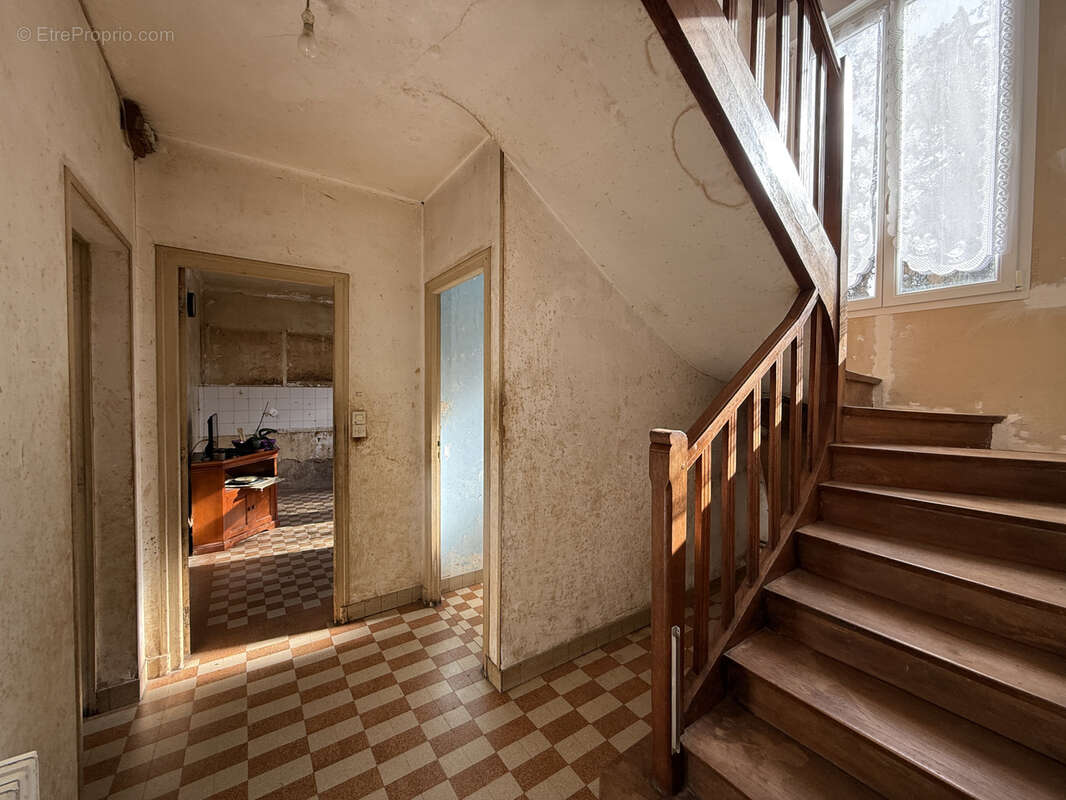 Maison à JUVIGNY-LE-TERTRE