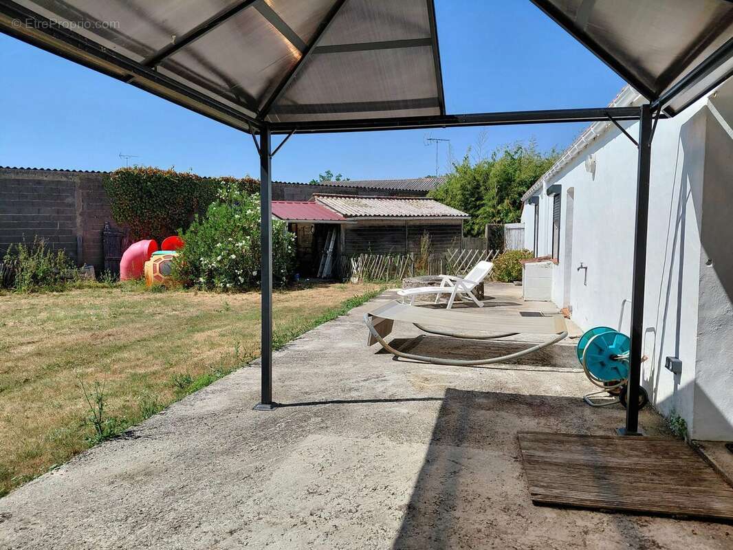 Maison 100 m² à Bois-De-Cene  - photo 2