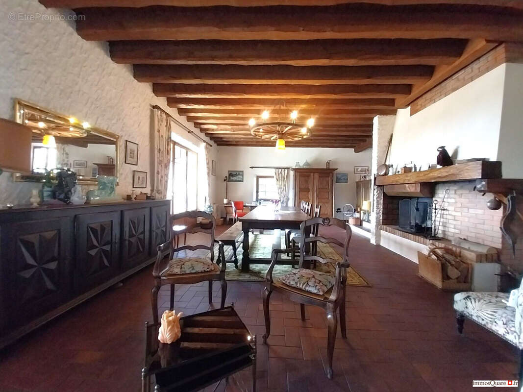 Maison à SAINT-ISMIER