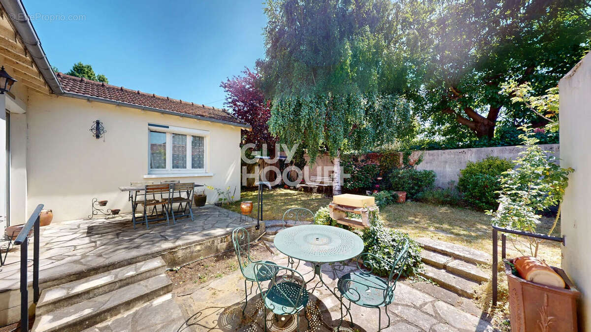 Maison à FRANCONVILLE