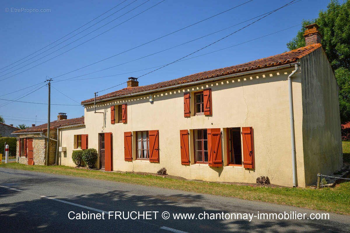 Maison à SAINTE-FLORENCE